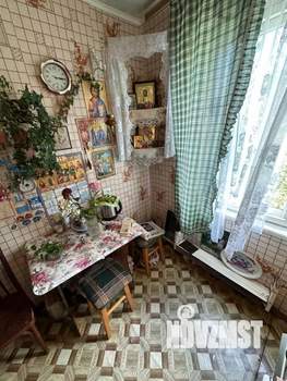 4-к квартира, вторичка, 58м2, 5/5 этаж