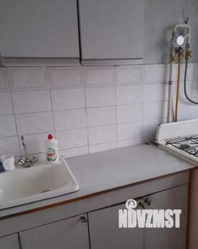 2-к квартира, вторичка, 42м2, 5/5 этаж