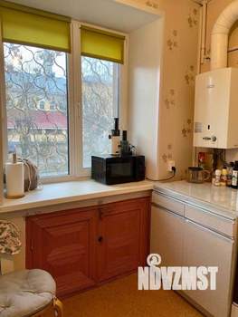2-к квартира, вторичка, 42м2, 1/3 этаж