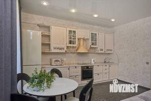 2-к квартира, вторичка, 68м2, 1/4 этаж