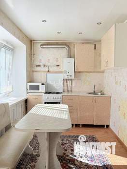 2-к квартира, вторичка, 40м2, 1/5 этаж