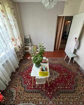 4-к квартира, вторичка, 58м2, 5/5 этаж