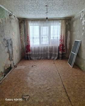 2-к квартира, вторичка, 42м2, 1/5 этаж