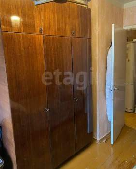 3-к квартира, вторичка, 61м2, 3/5 этаж